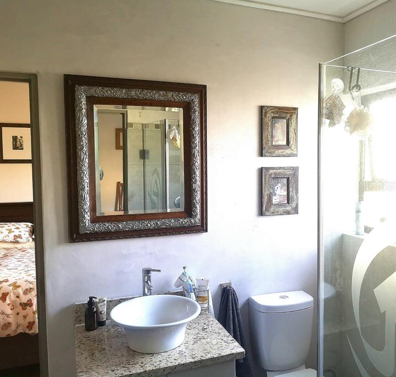 To Let 2 Bedroom Property for Rent in Somerset West Western Cape